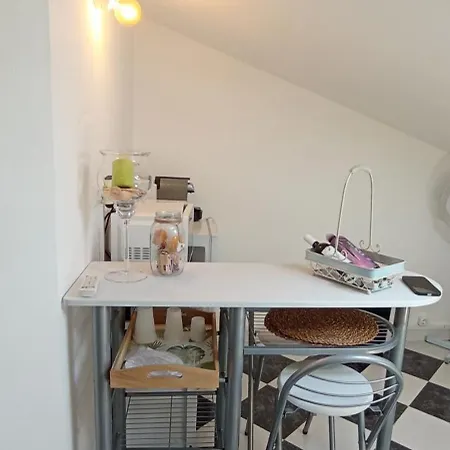 Homestay Zawaiaroom Lagos