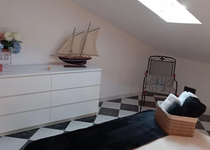 Zawaiaroom ホームステイ *